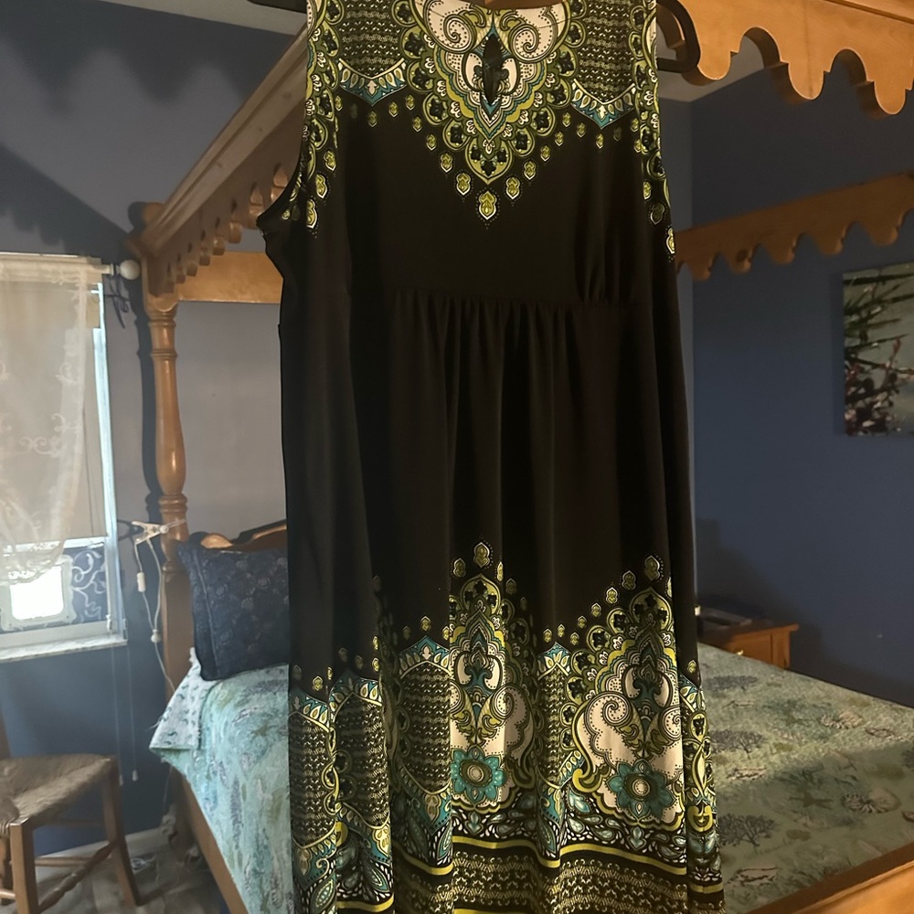 Apt. 9 Black and Green Patterned Maxi Dress